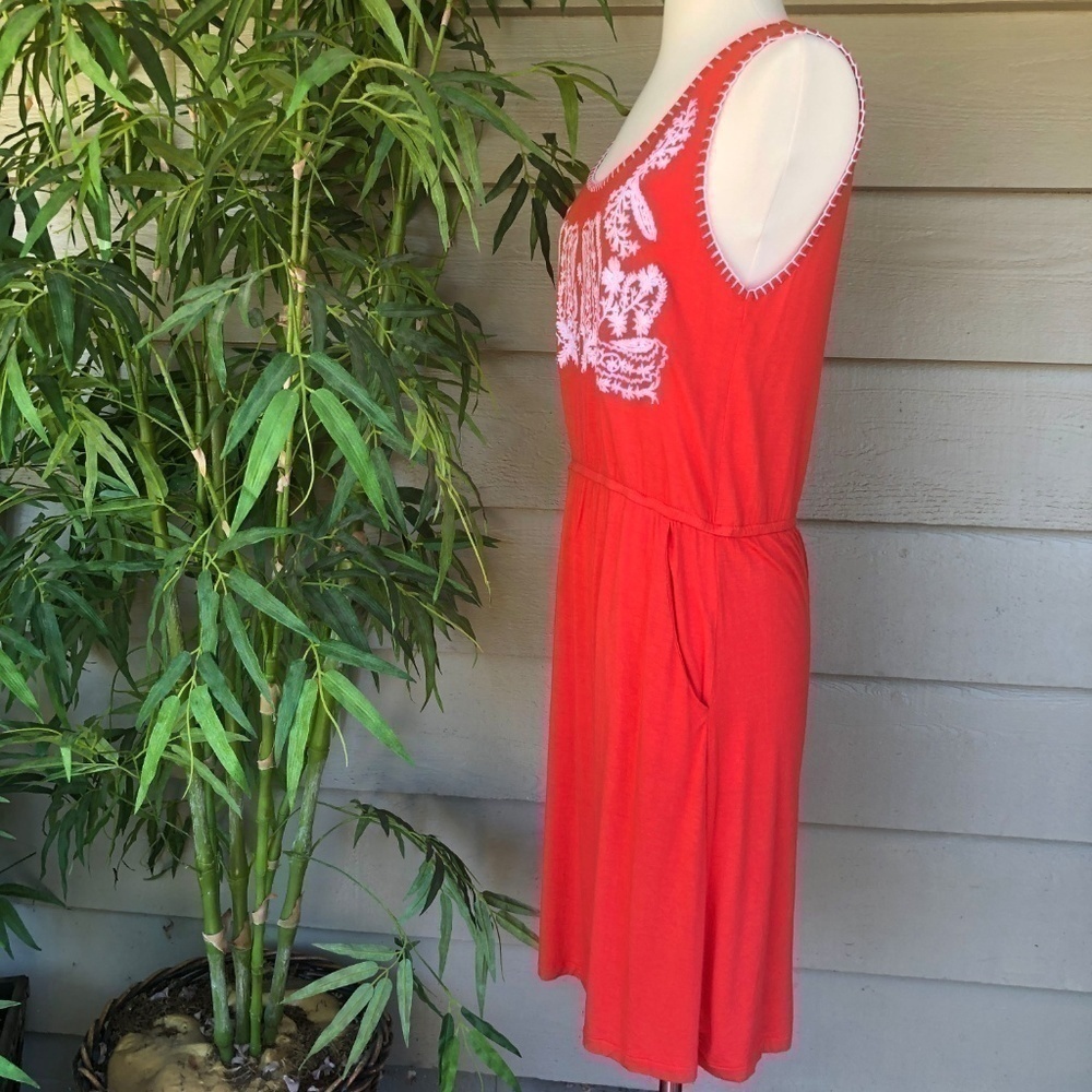 🎉Design History Coral Embroidered Dress - Picture 2 of 6